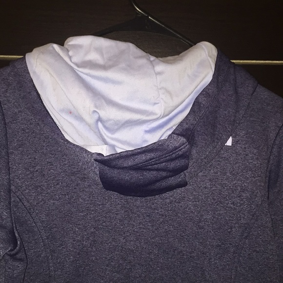 The North Face Pullover - Picture 5 of 5